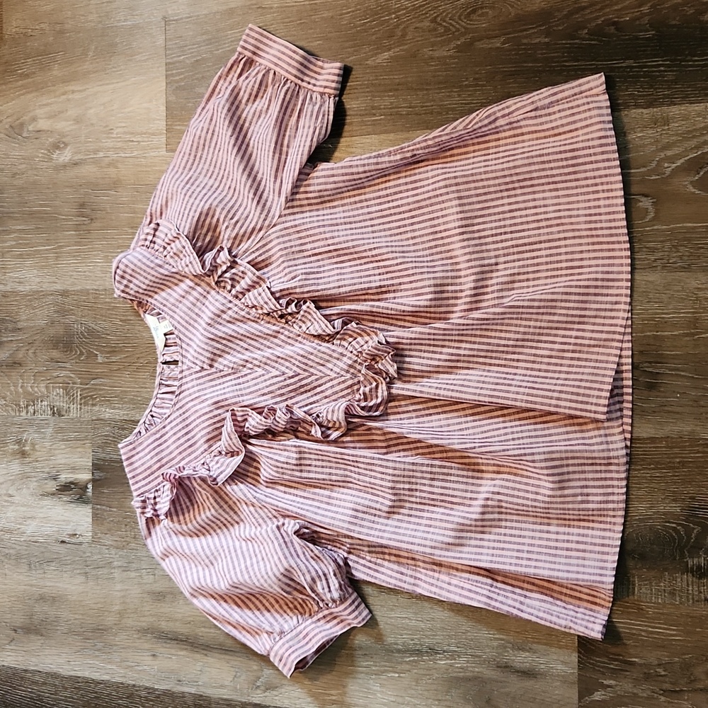 Women's short sleeve blouse